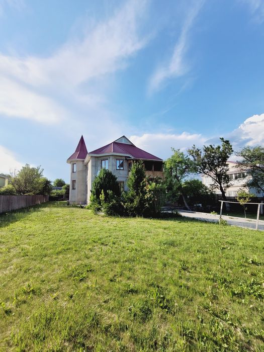 Продам вишуканий будинок в елітному р-ні Станишівки