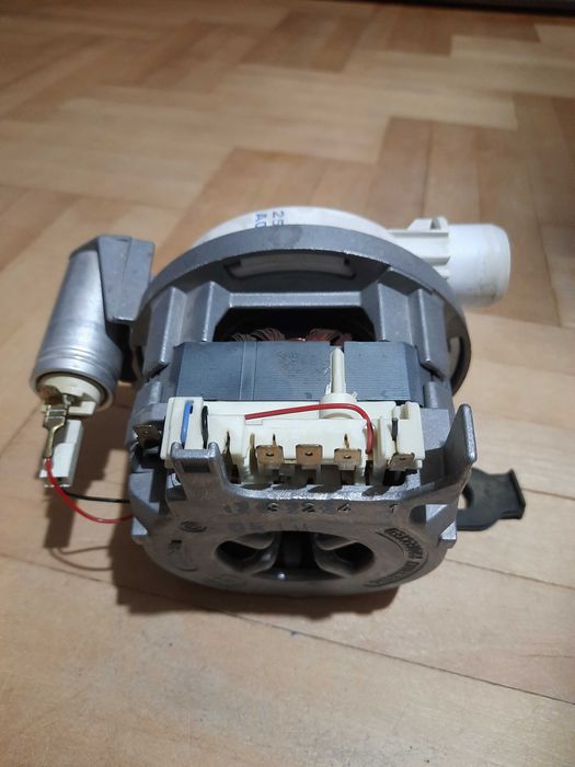 Pompa zmywarki BOSCH 9000.113501