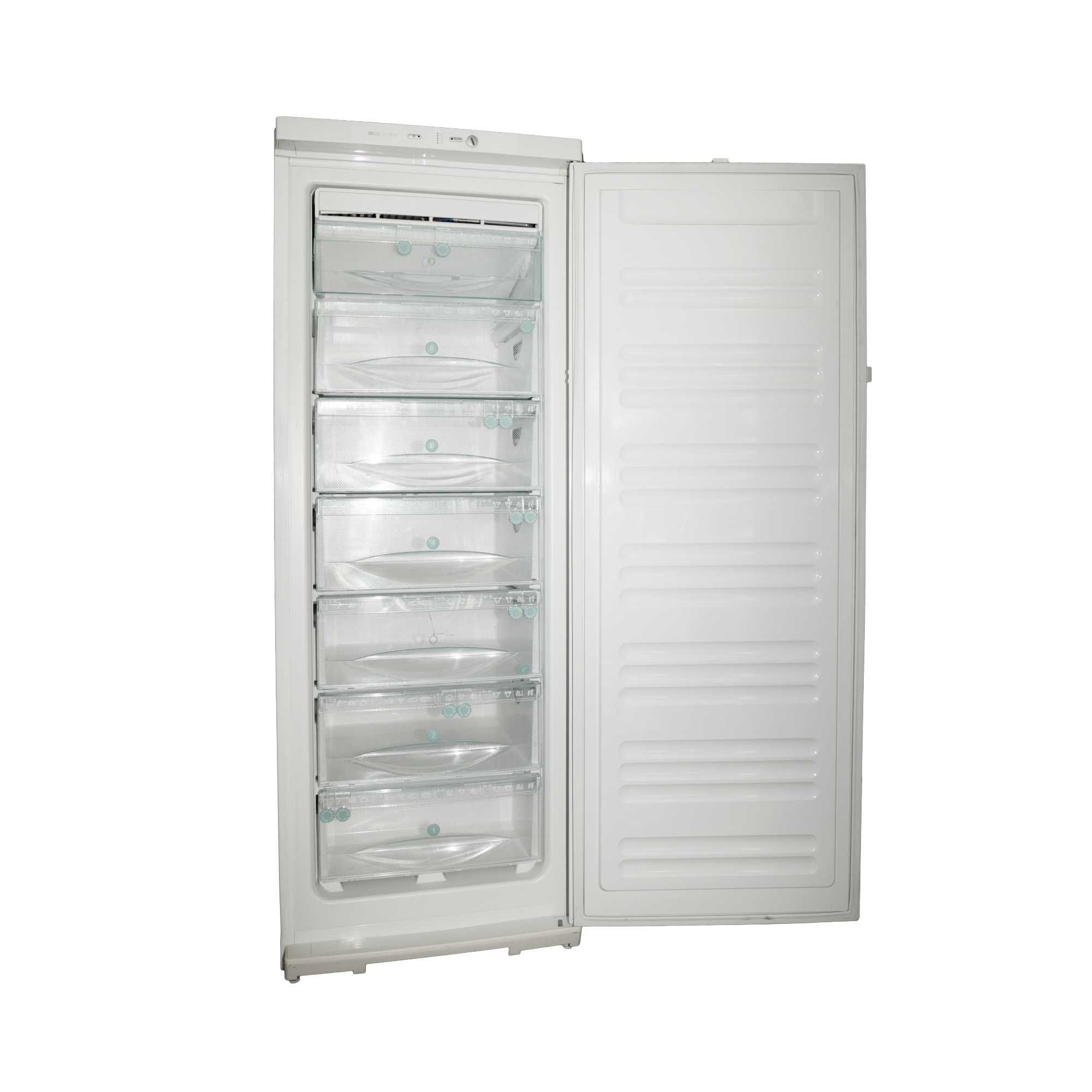 Морозильна камера Miele FN 28062