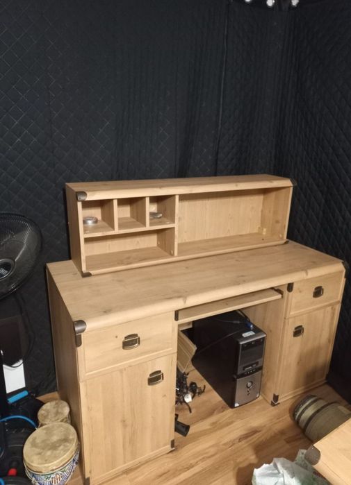 Biurko z półką solidne