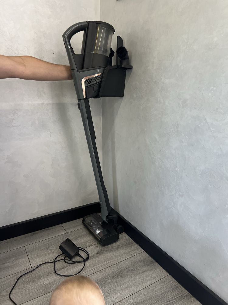 Бездротовий акамуляторний пилосос MIELE / SMULO. MADE IN GERMANY