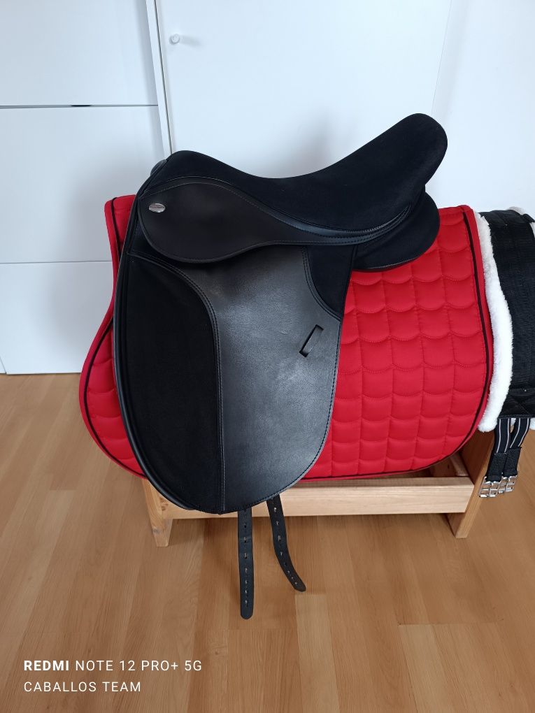 17,5 cali Thorowgood T4 Cob siodło ujeżdżeniowe Id.116