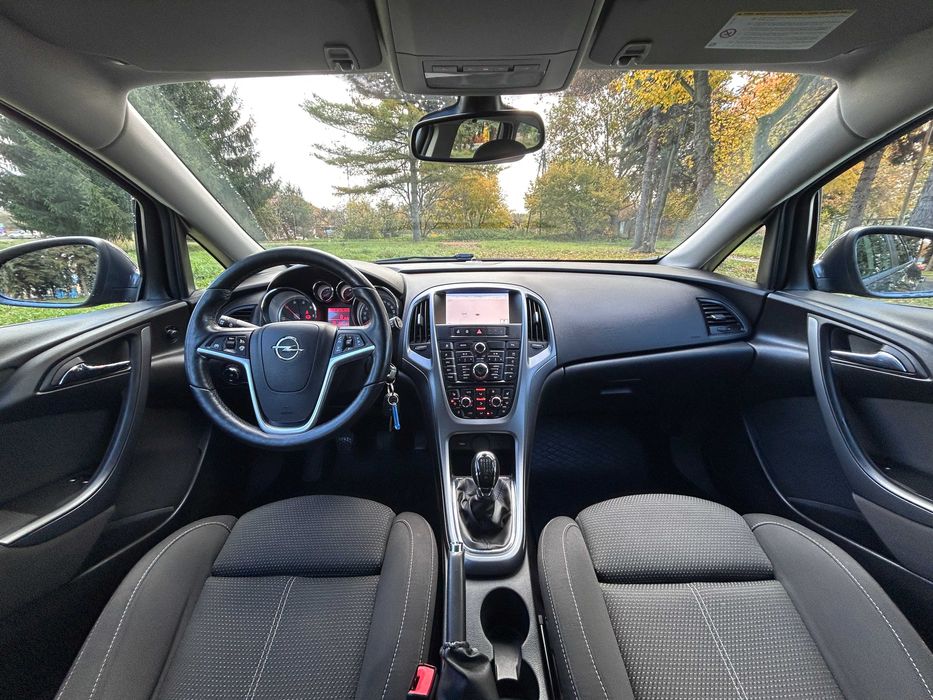 Opel Astra J*Nawigacja*Grzane Fotele i Kierownica*Czujniki Parkowania*