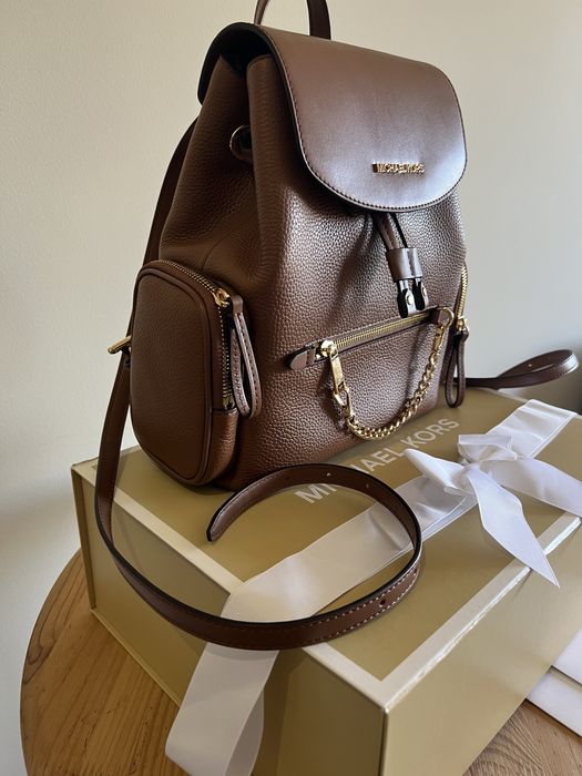 Mochila Michael Kors original NOVA com caixa