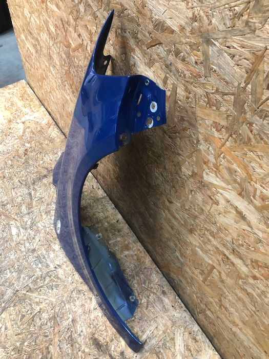 Błotnik przedni prawy Vw Polo Fox