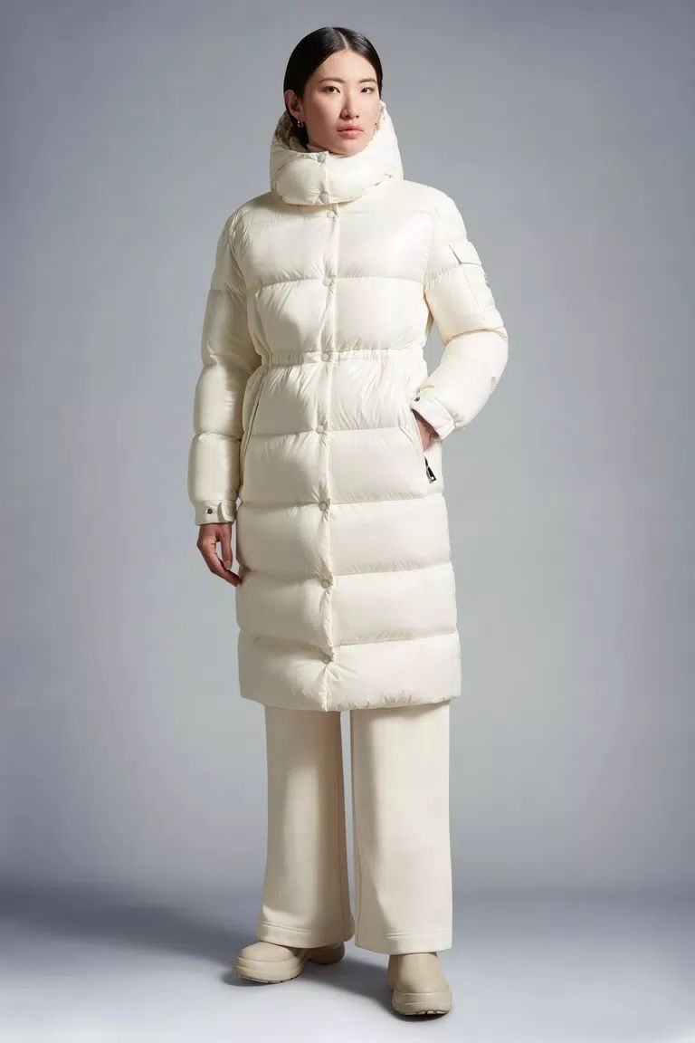 Довгий Пуховик Cavettaz Moncler