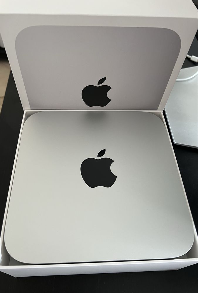 Mac Mini M1 256 GB 8GB com Magic Keyboard