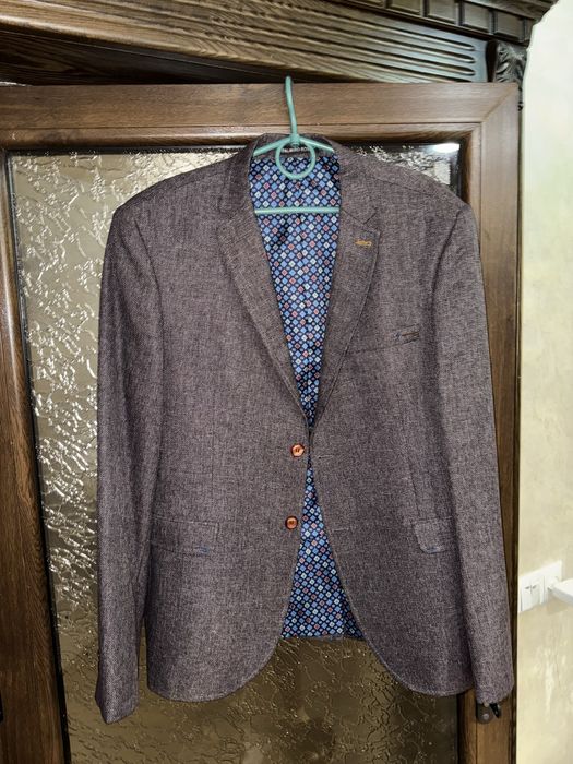 Піджак чоловичий коричневий дуже гарний 54-56 ог до 118см