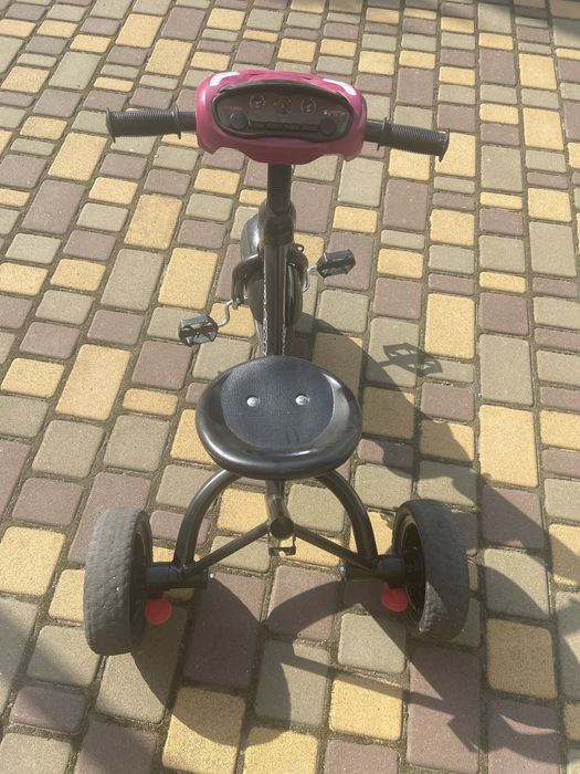 Триколісний дитячий велосипед