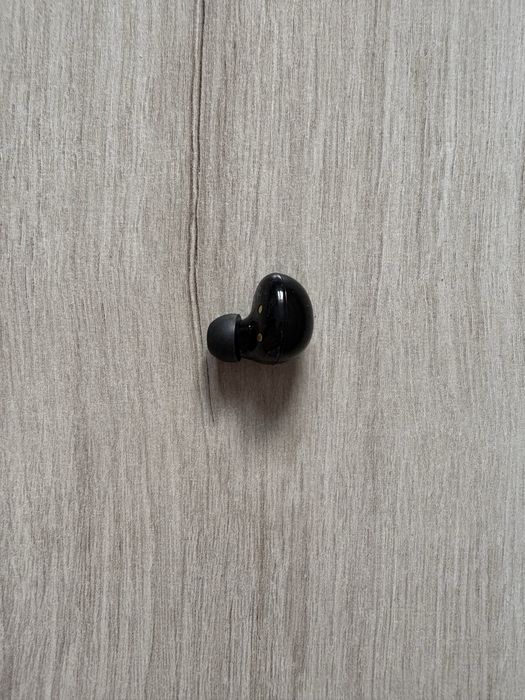 Samsung Galaxy Buds 2 prawa słuchawka czarna