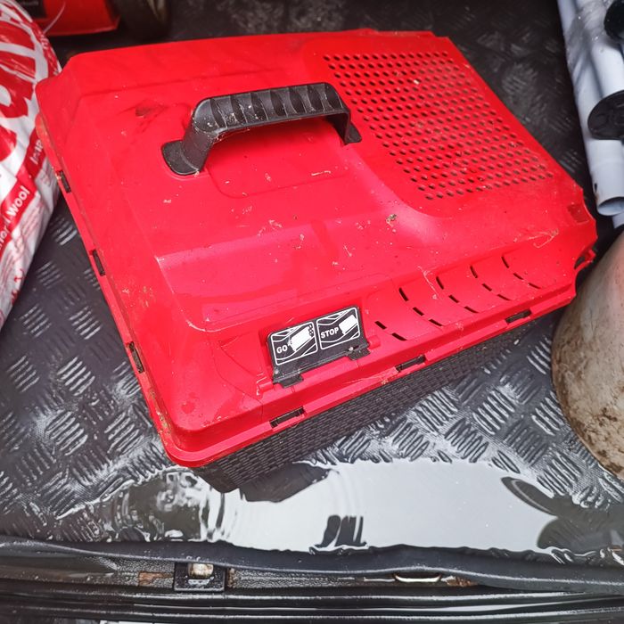 Corta relva eléctrico