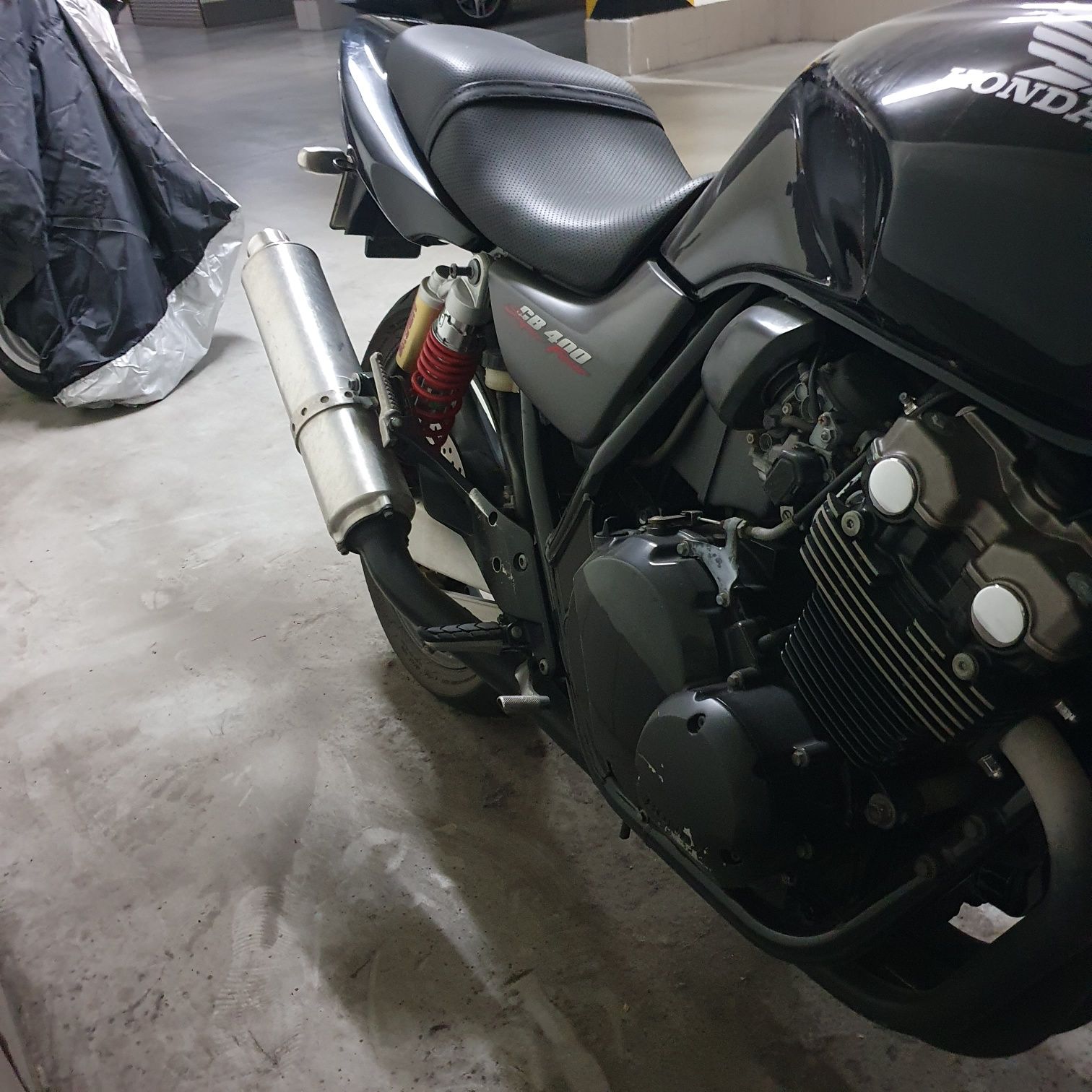 Honda cb 400 sf vtec 2