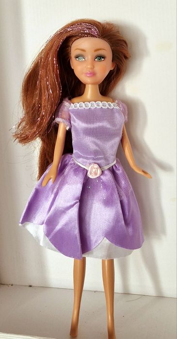 Lalka Sparkle Girlz a la Barbie brunetka
