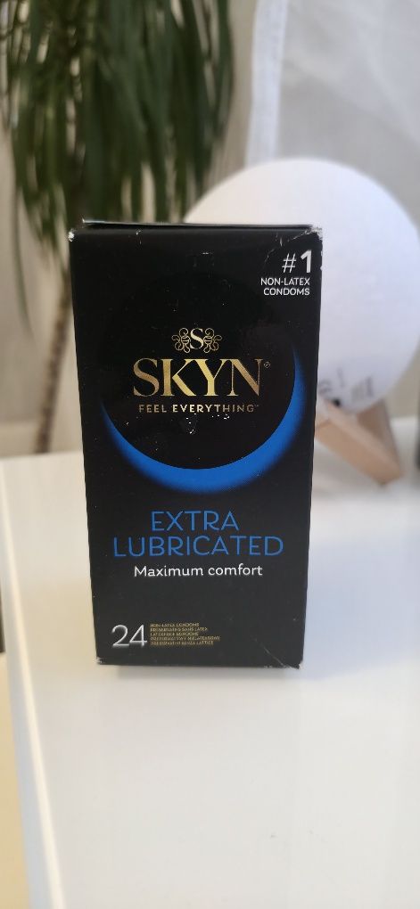 UNIMIL Skyn Extra Lubricated prezerwatywy 24sztuki + gratis