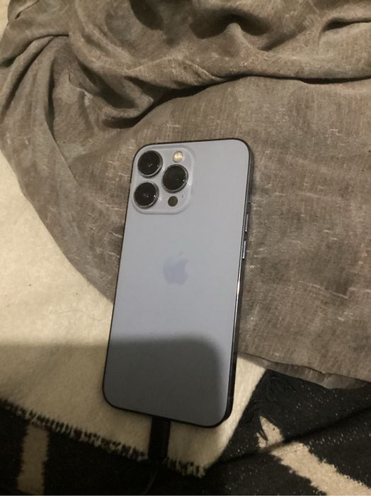 Продам iPhone 13 pro