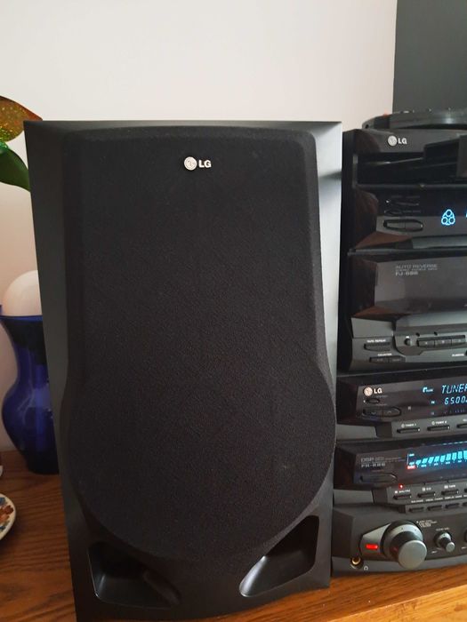 wieża LG FR-686, 2xgłośniki, pilot moc 240