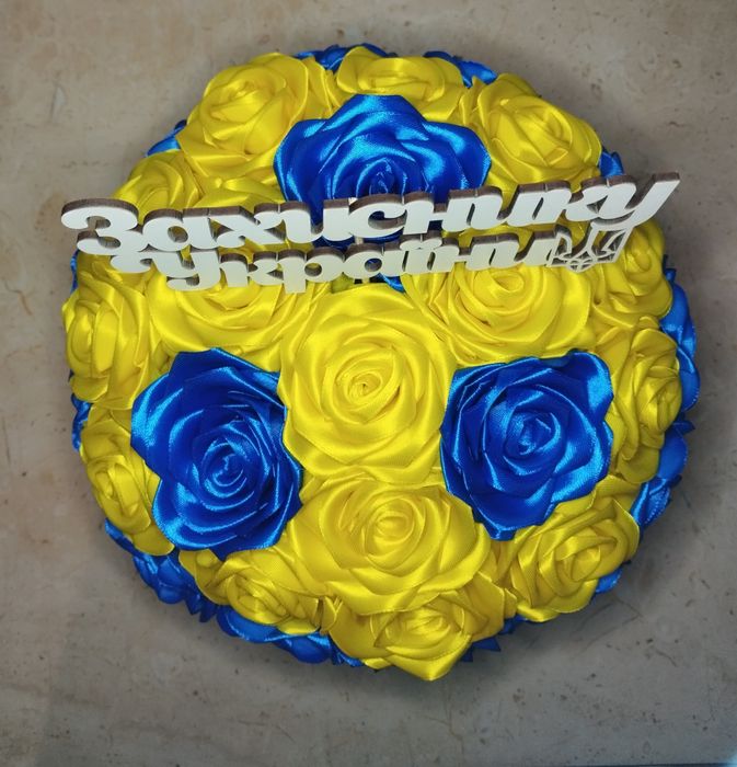 Букет з атласної стрічки