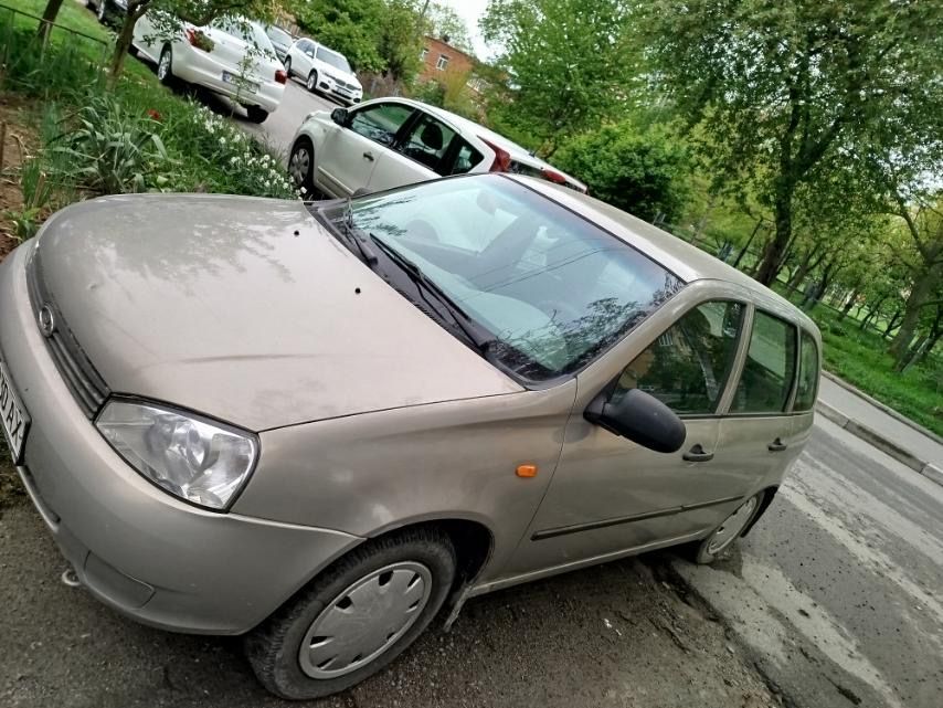 Продам авто Lada kalina 2008
