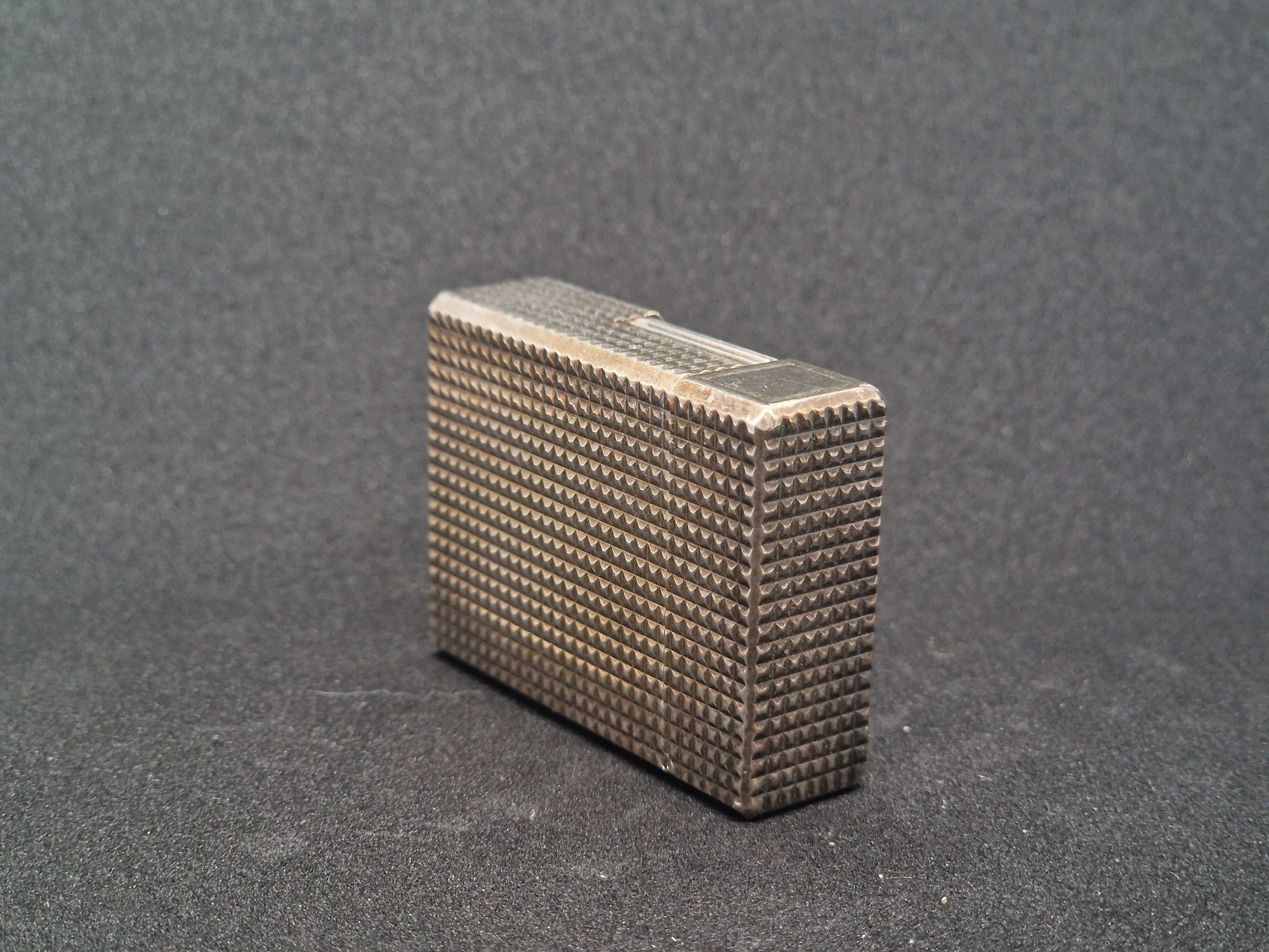 Zapalniczka dupont srebrna diamond head