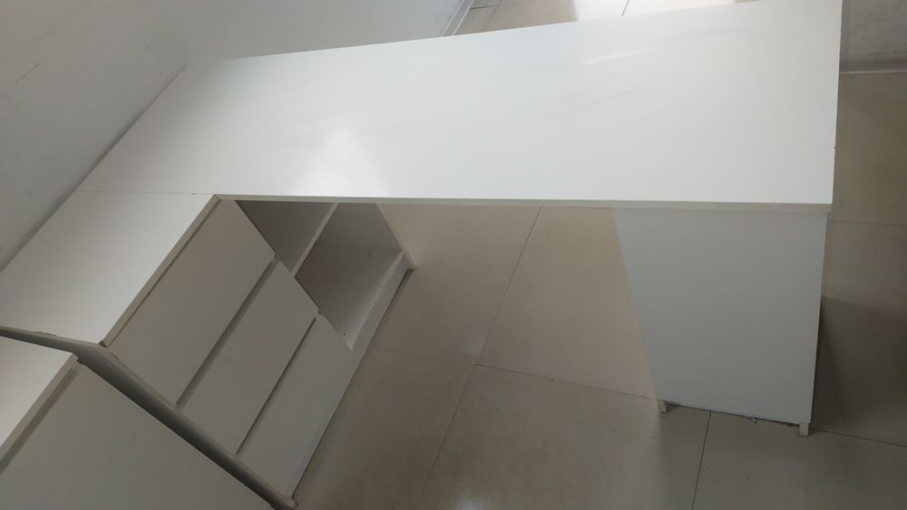 Biurko narożne białe