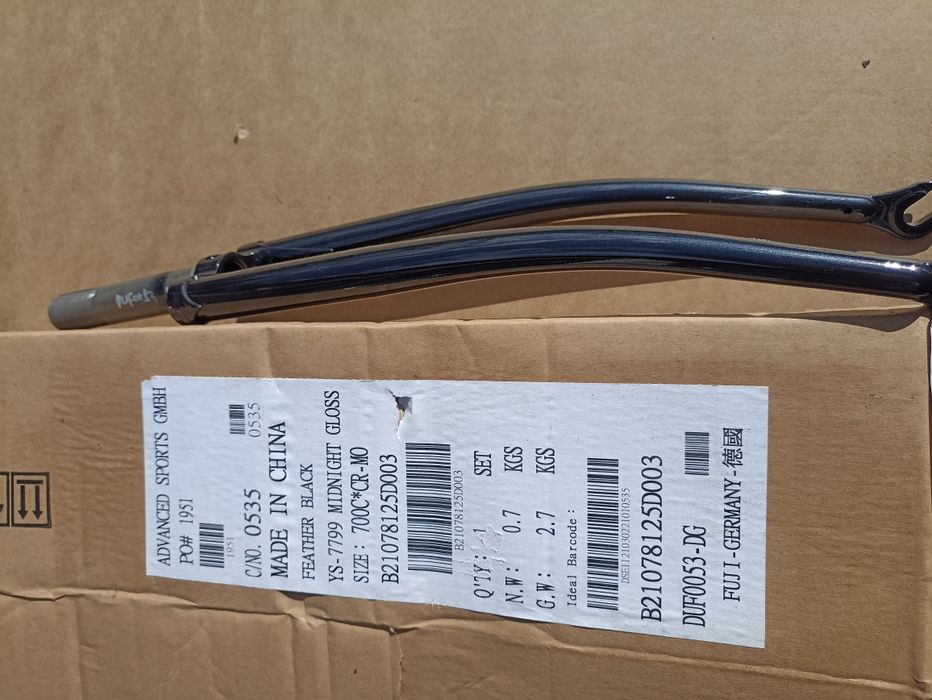 Nowy widelec cr-mo  fuji Feanher 112 mm   " promocja