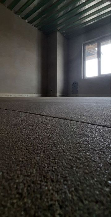 Машинна штукатурка, вапняно цементна, гіпсова.  Машинна стяжка підлоги