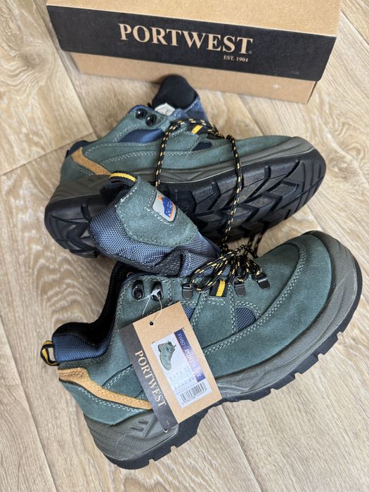 Мужские спортивные ботинки