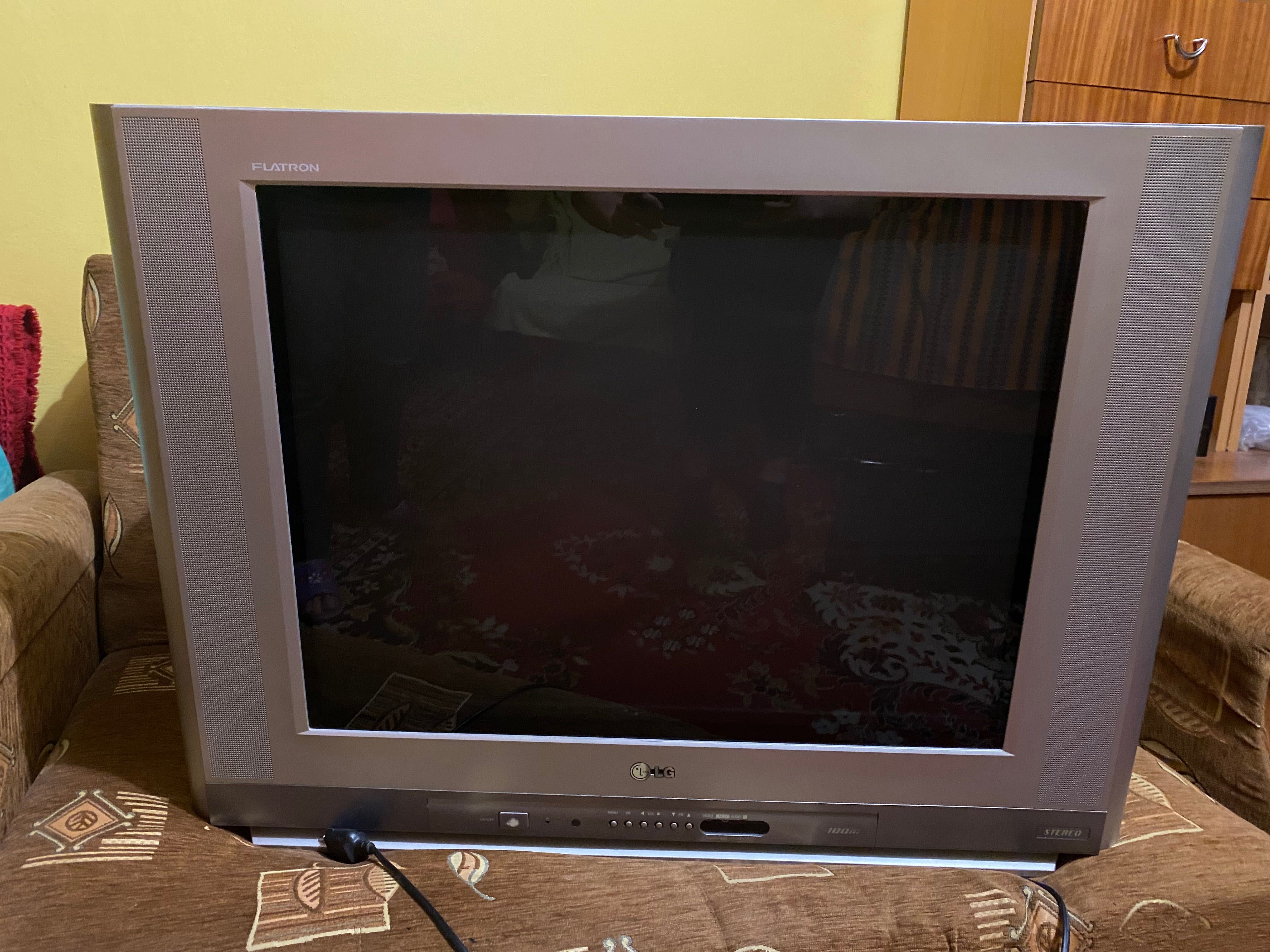 Stary telewizor LG NO RZ.29F851BX