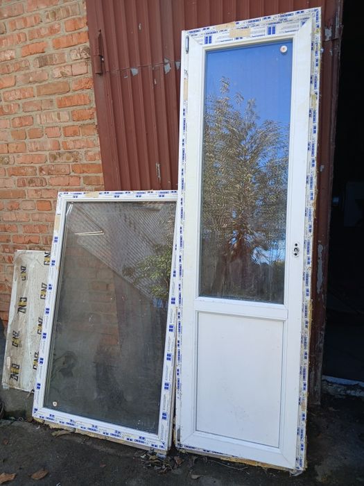 Пластикові двері вікна