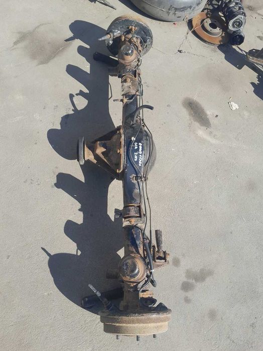 Suzuki Grand Vitara 01r 2.0 TD - most tył KOMPLETNY