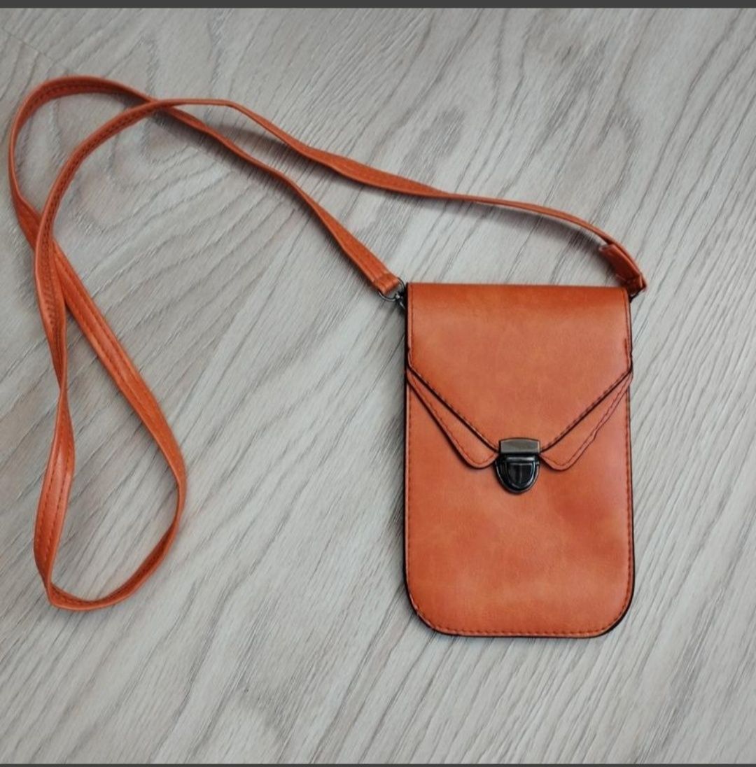 Новая оранжевая маленькая сумочка