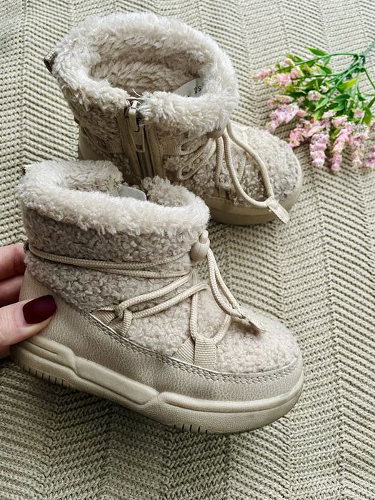 Wyprzedaż botki zimowe hm 23