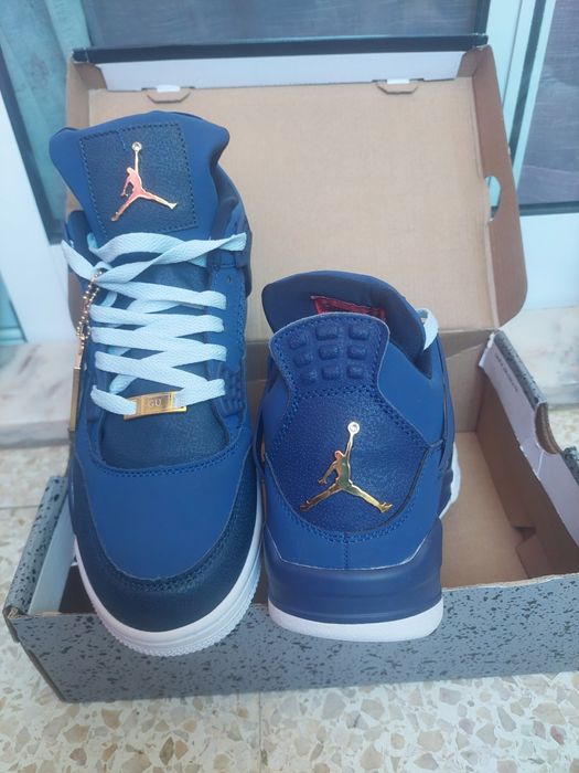 Air Jordan 4 Retro Howard University