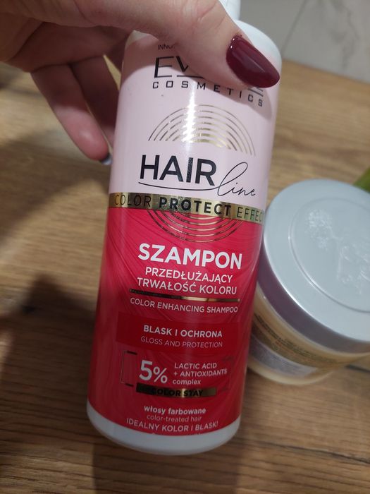 Kosmetyki szampon tonik maska peeling zestaw