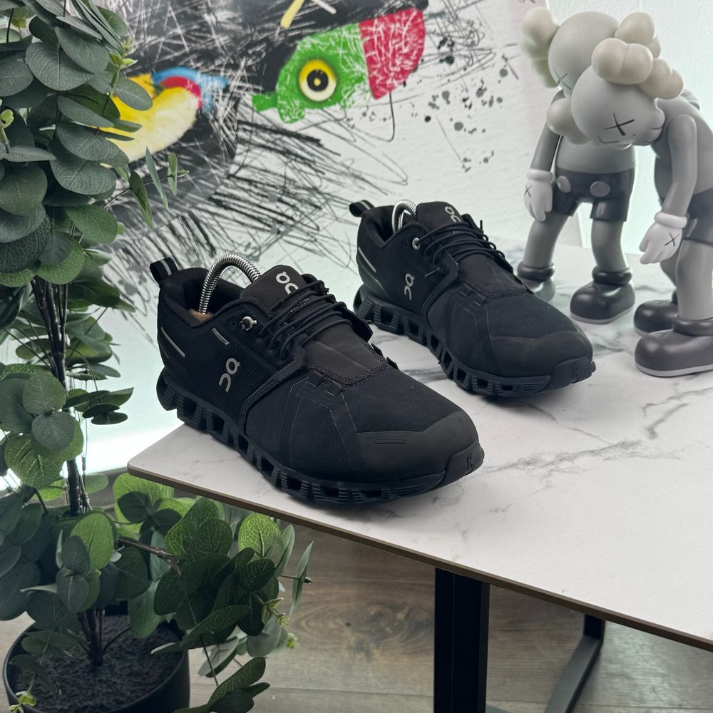 Кросівки On Cloud 5 Waterproof 42 розмір 4495