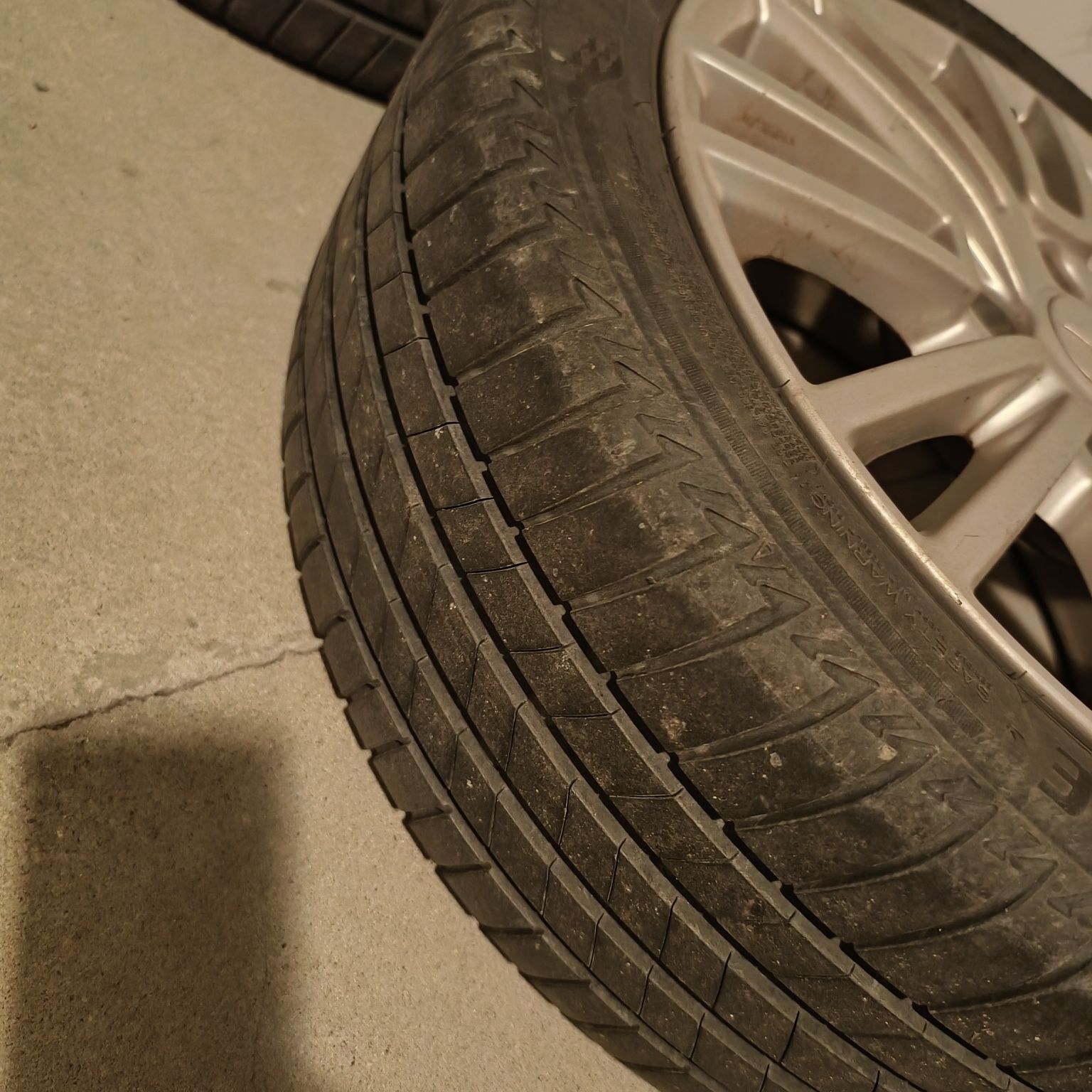 Felgi do Mitsubishi Colt VI z oponami Bridgestone Turanza 005
