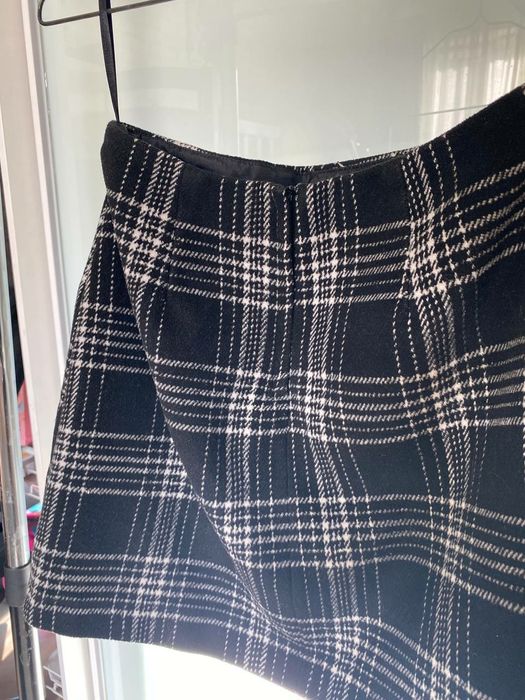 Спідниця жіноча чорна