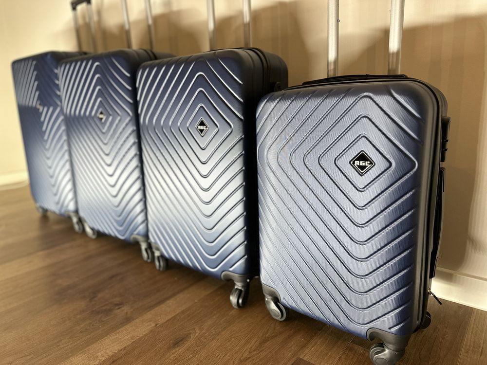 Nowa walizka M/ bagaz podreczny/ walizki