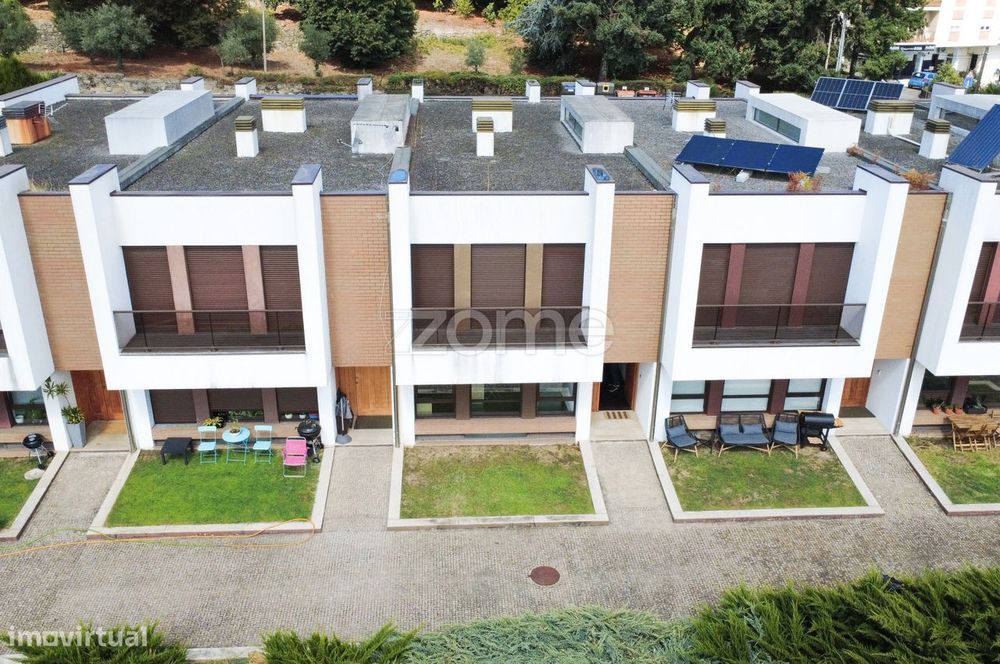 Moradia T4+1 Exclusiva Em Condomínio Fechado – Vila Real