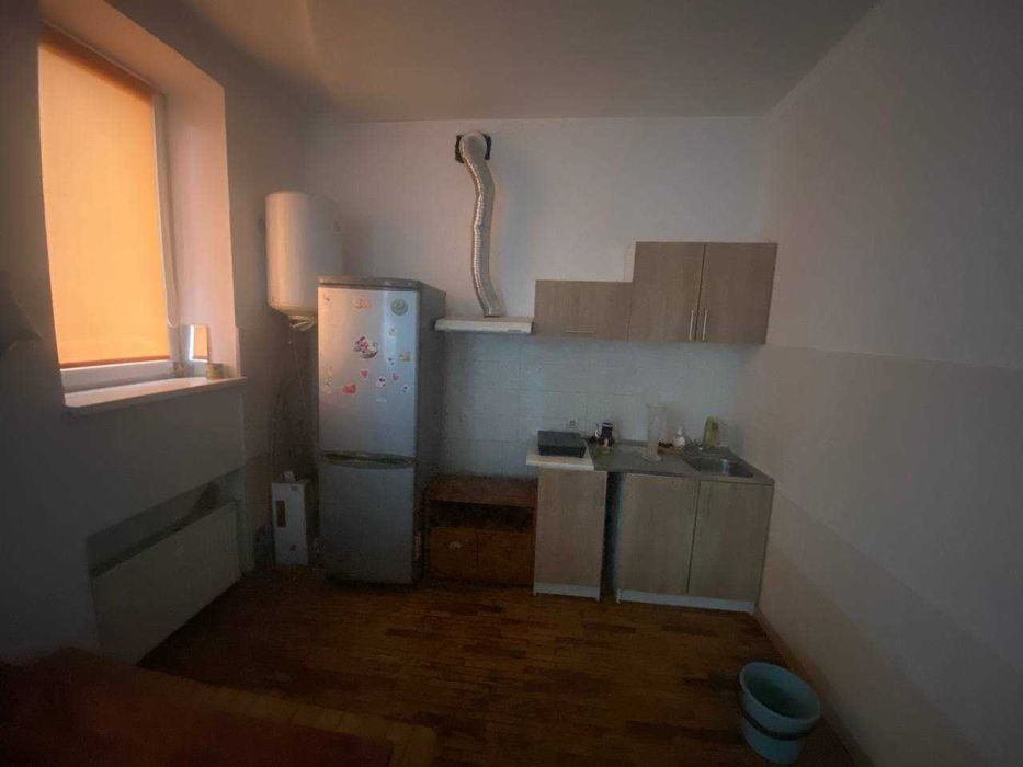 Продається 1-кімнатна квартира-студія в центрі міста