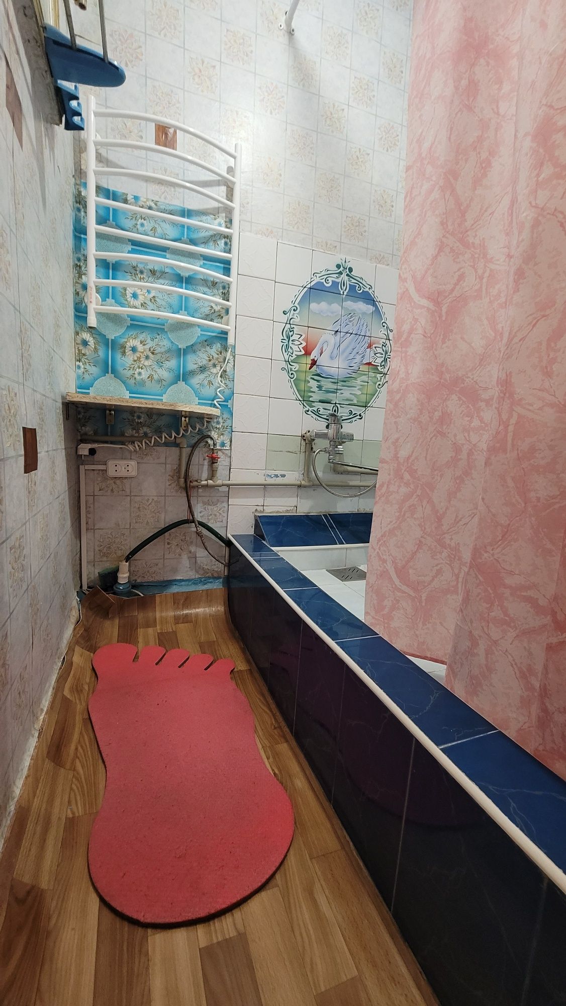 Продам 2-во кімнатну, Ворошилівка.