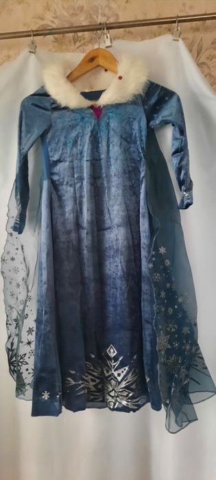 Новогодний костюм Эльзы