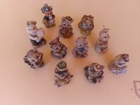Conjunto de 11 porquinhos miniaturas