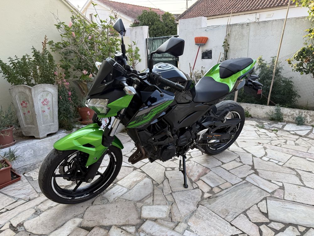 Kawasaki z400 original