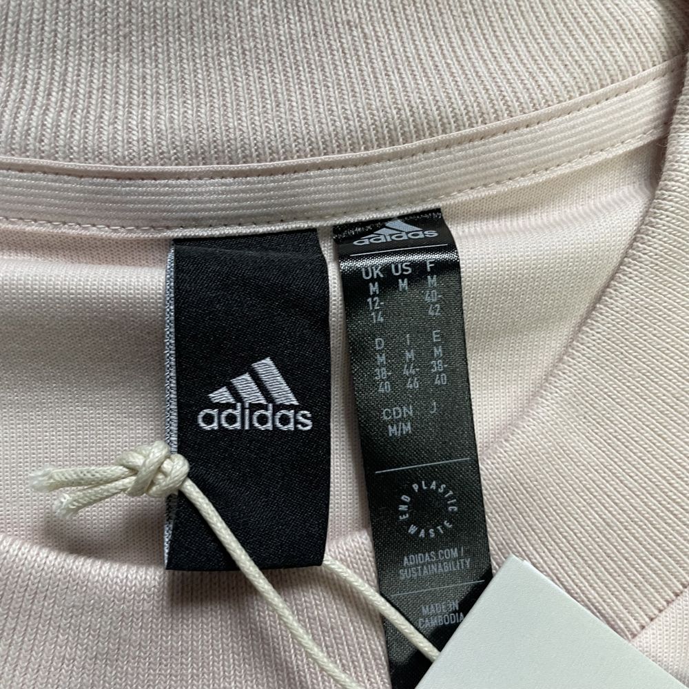 Кофта adidas абсолютно НОВА