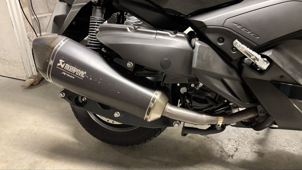 Escape akrapovic xmax400