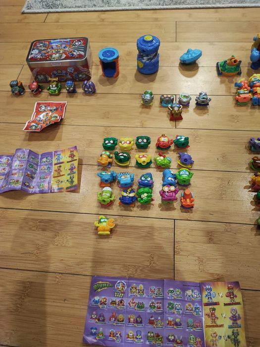 Figurki plus akcesoria super zings (things)