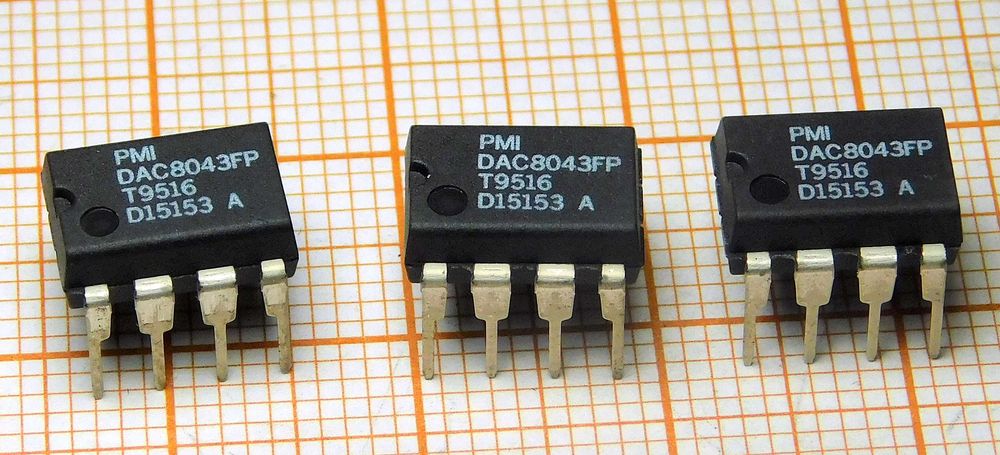 Układ PMI DAC8043FP 8-bitowy cyfrowo-analogowy przetwornik DAC [M1-R]7