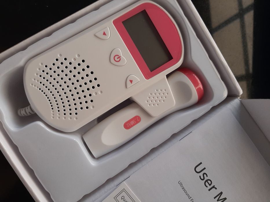 Doppler fetal com ecrã  novo na caixa para ouvir coração do bebé

Dá