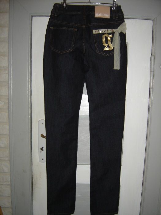 John Galliano jeansy od projektanta logo hologram nowe 26 XS 34